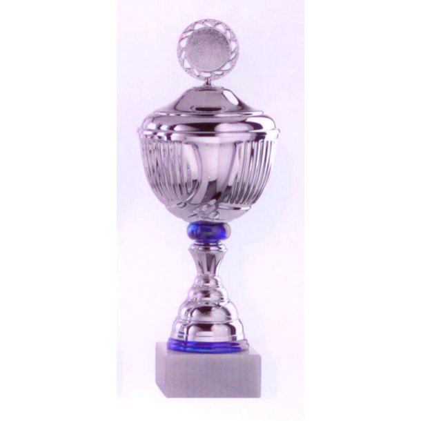 Slvpokal med med fod i bl og slv farve