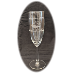 Champagne glas med studenter hue